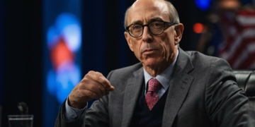 Gensler's Crypto Crackdown: A Risk for Biden's Campaign? | FinOracle