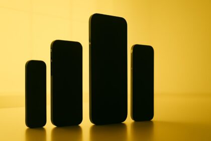 Apple's iPhone Air Sales Underwhelm but Broader iPhone Lineup Remains Strong | FinOracle